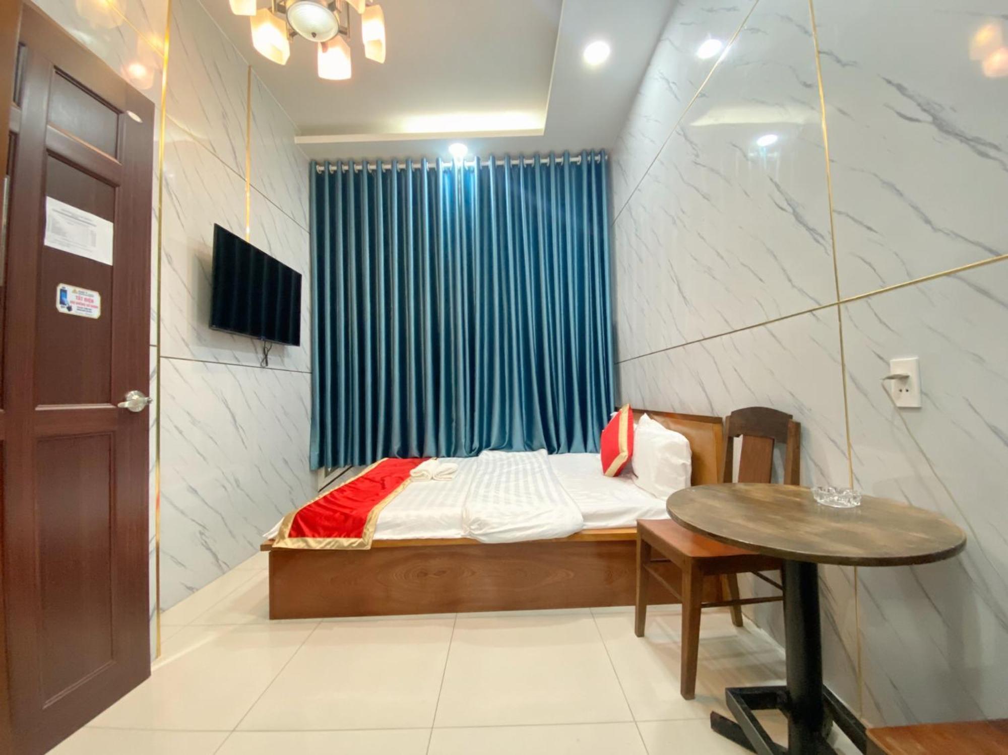 Lucky Hotel โฮจิมินห์ซิตี้ ภายนอก รูปภาพ