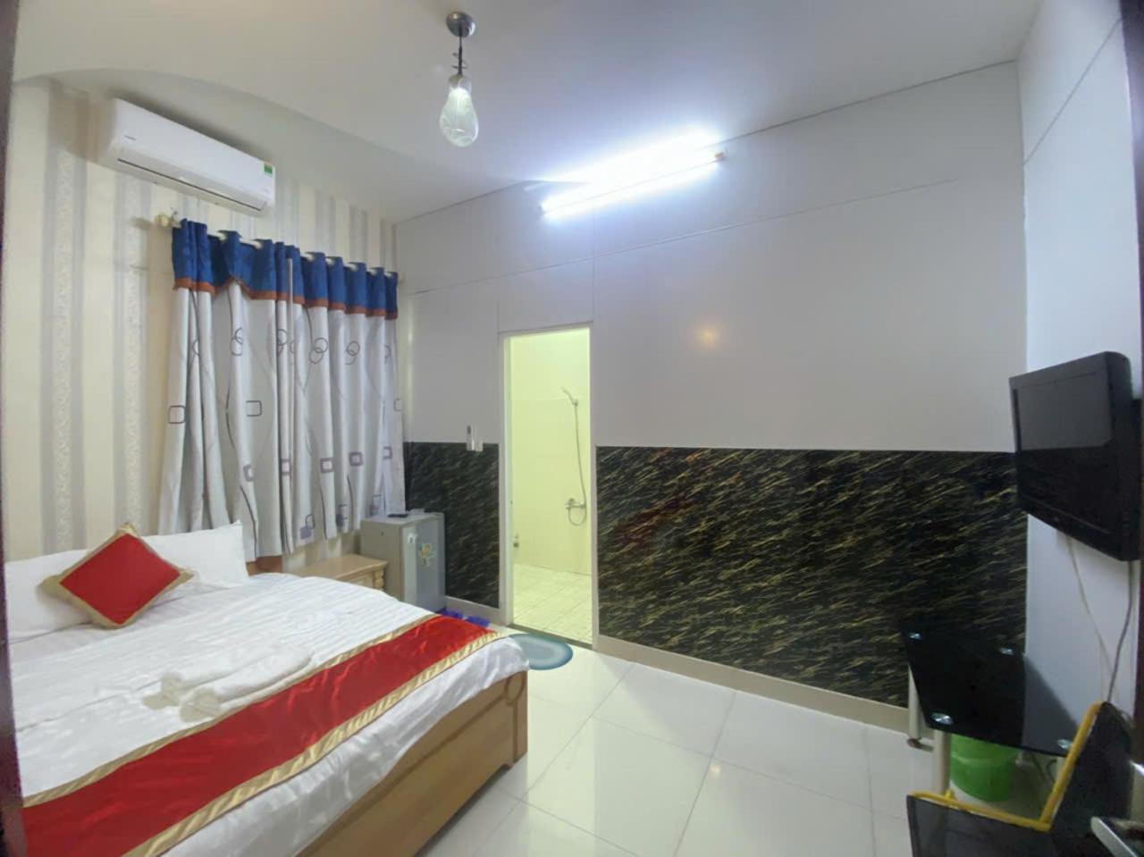 Lucky Hotel โฮจิมินห์ซิตี้ ภายนอก รูปภาพ